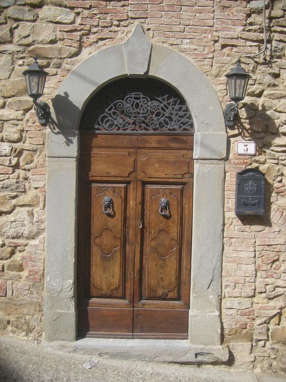 La Nella Apartment Chianni Luaran gambar